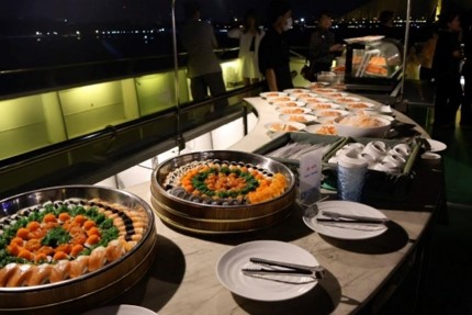 social_cruise18