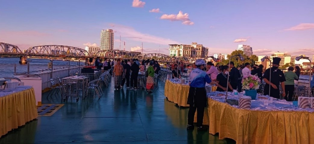 social_cruise7